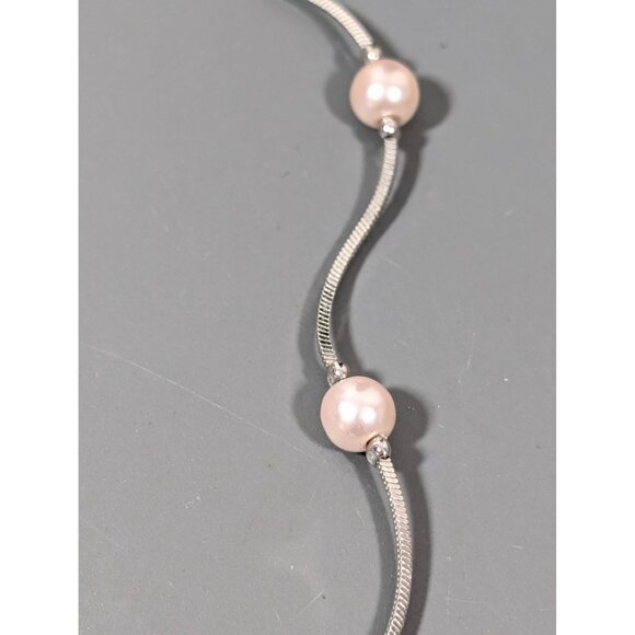 Silver Tone Faux Pearl Station Chain Necklace Elegant Bridal Classic 19" - Picture 4 of 10
